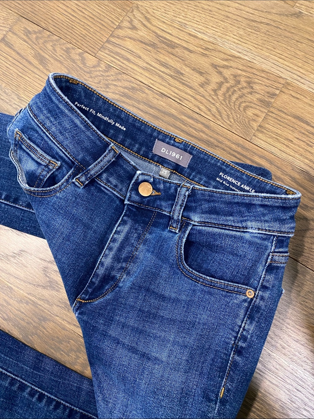 DL1961 Florence Ankle Cropped Jeans - Dark Blue Wash - Picture 8 of 11